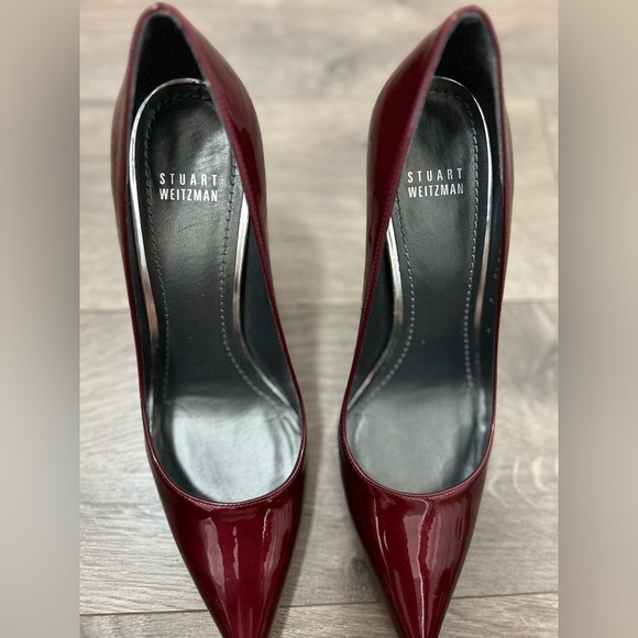 Stuart Weitzman Burgundy Red Patent Leather Pointed Toe Heels - Picture 4 of 8